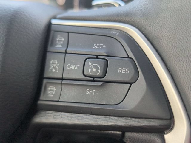 Used 2024 Jeep Grand Cherokee Altitude RWD image 22
