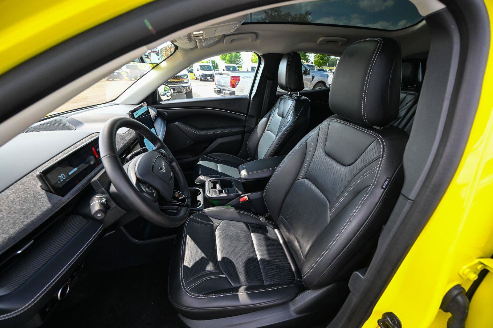 Certified 2025 Ford Mustang Mach-E Premium AWD/4WD image 19