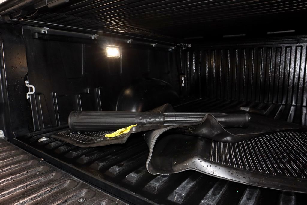 Used 2024 Toyota Tundra Platinum AWD/4WD image 15