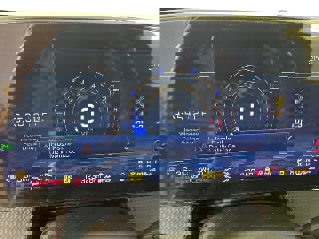 Used 2025 Chevrolet Equinox RS w/ Safety and Technology Package image 24