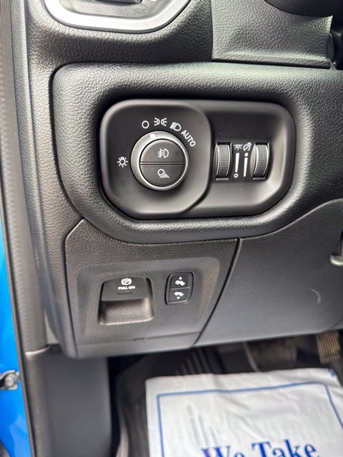 Used 2022 RAM 1500 Laramie AWD/4WD image 15