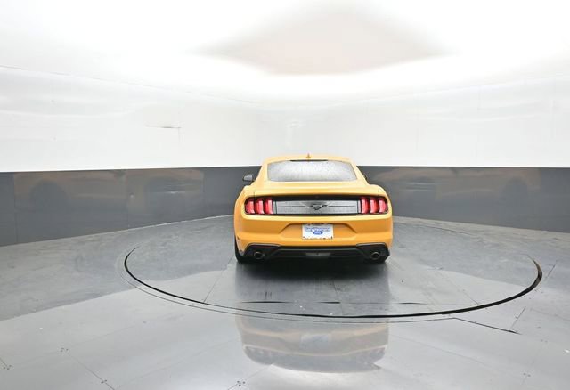 Certified 2022 Ford Mustang Coupe RWD image 6