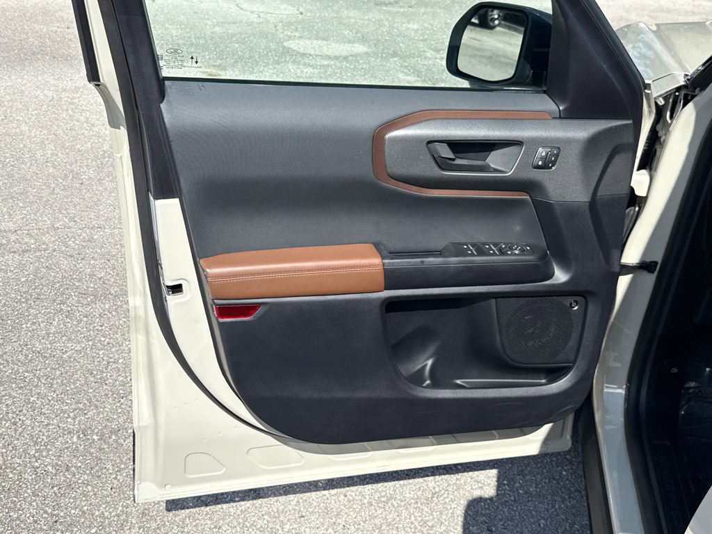 Certified 2025 Ford Bronco Sport Outer Banks w/ Outer Banks Tech Package+ image 14