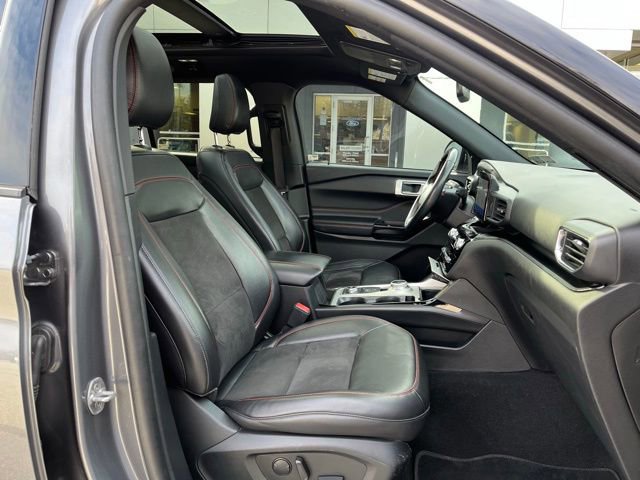 Certified 2022 Ford Explorer ST-Line w/ Class IV Trailer Tow Package image 40