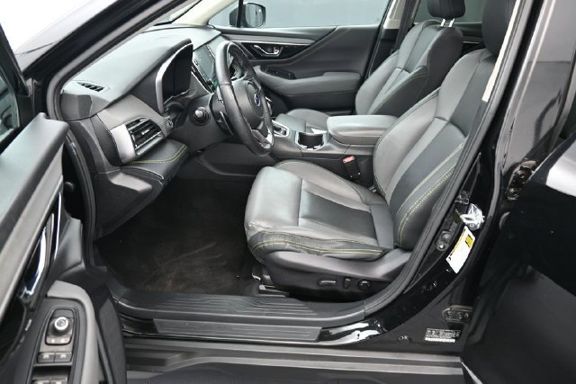 Used 2023 Subaru Outback Onyx Edition AWD/4WD image 13