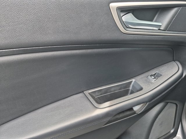 Certified 2022 Ford Edge SEL w/ Convenience Package AWD/4WD image 28