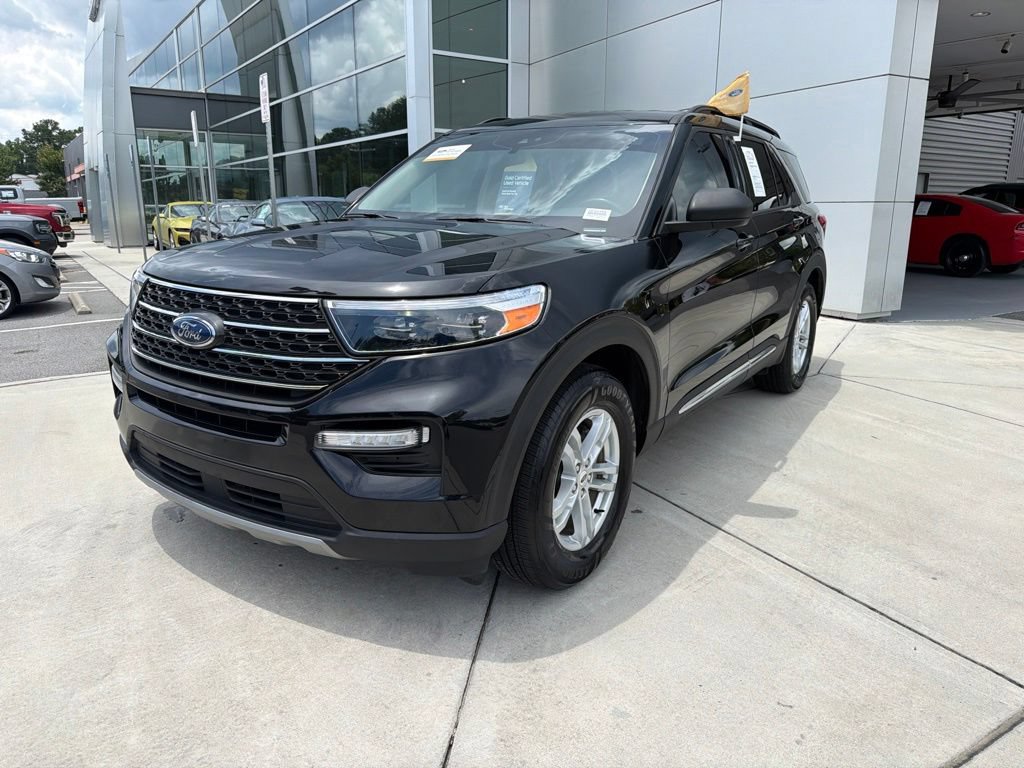 Certified 2023 Ford Explorer XLT w/ Equipment Group 202A RWD image 4