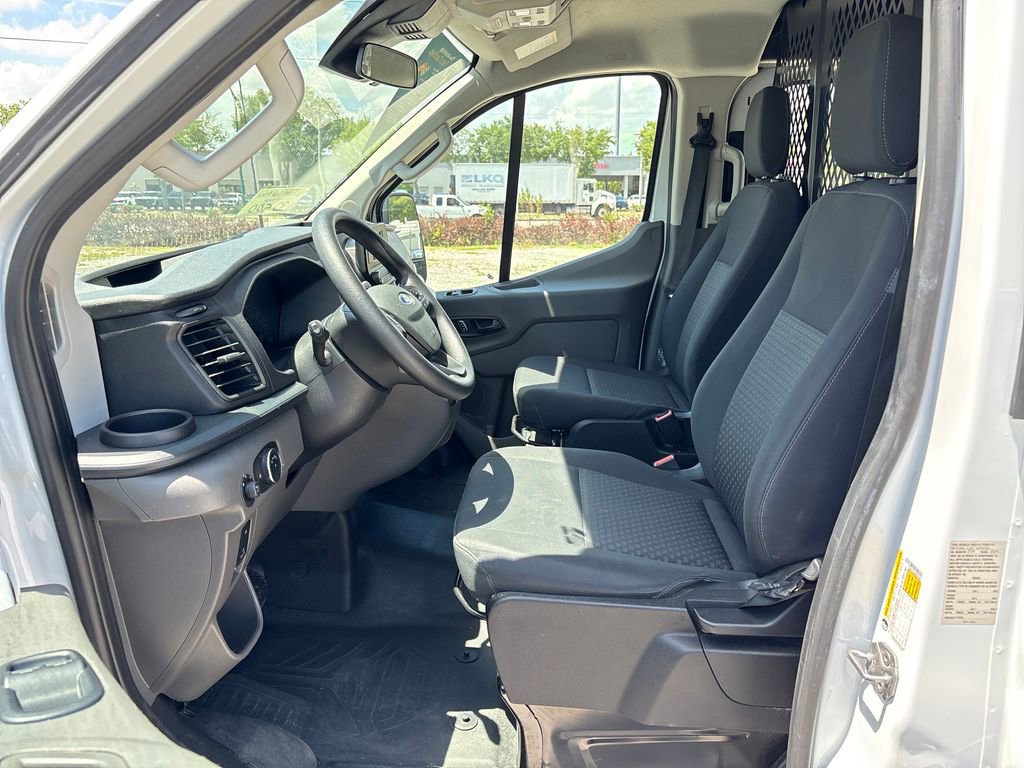 Certified 2024 Ford Transit 250 Low Roof w/ Exterior Upgrade Package image 30