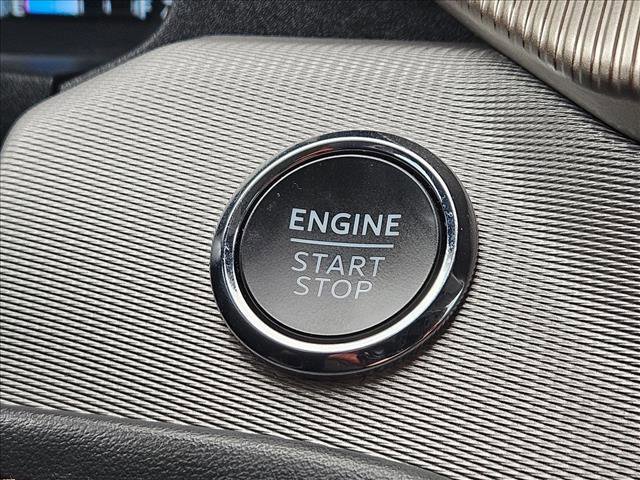 Certified 2025 Ford Explorer Active image 16