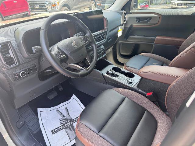 Certified 2025 Ford Bronco Sport Outer Banks w/ Outer Banks Tech Package+ AWD/4WD image 9