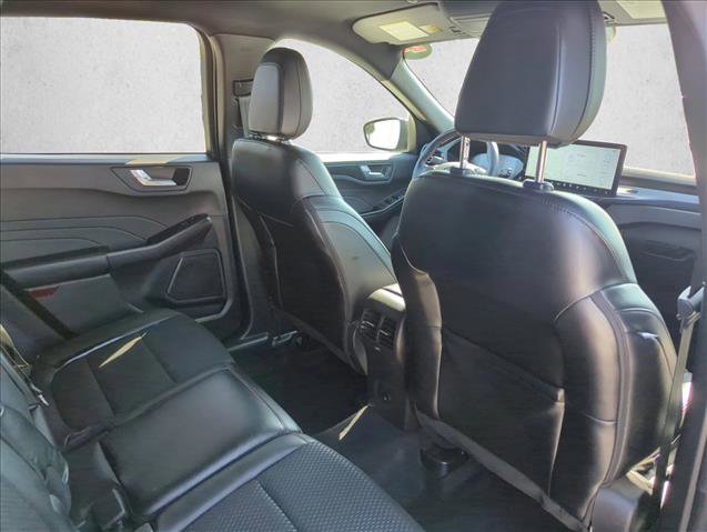 Certified 2024 Ford Escape ST-Line w/ Tech Pack #1 AWD/4WD image 23