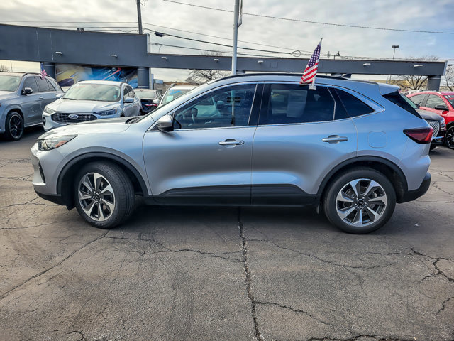 Certified 2024 Ford Escape Platinum image 3