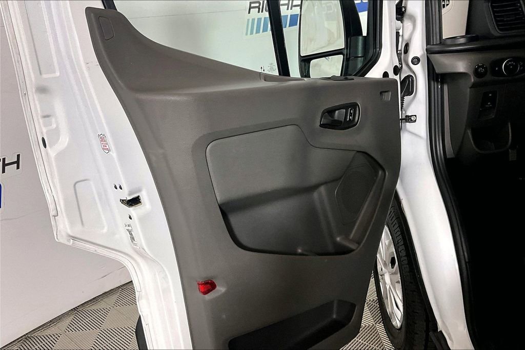 Certified 2024 Ford Transit 350 XLT RWD image 18