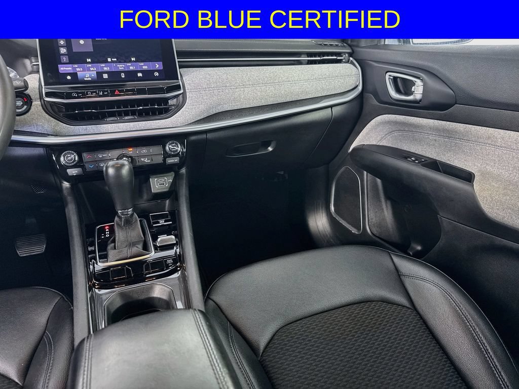 Used 2024 Jeep Compass Latitude AWD/4WD image 24