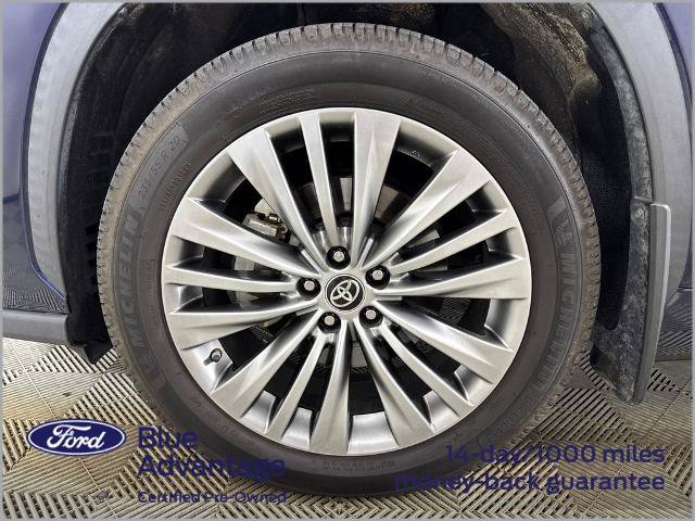Used 2020 Toyota Highlander Platinum FWD image 14