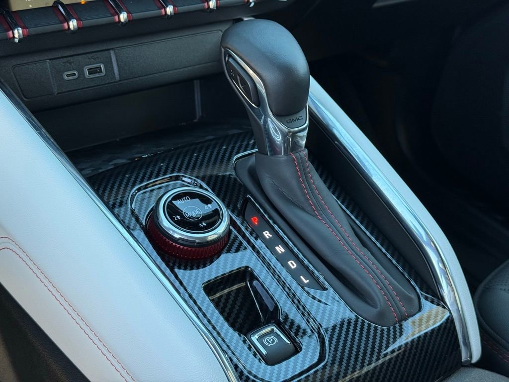 Used 2024 GMC Canyon AT4X image 13