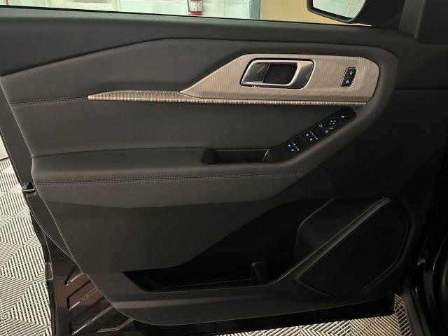 Certified 2025 Ford Explorer Active image 15