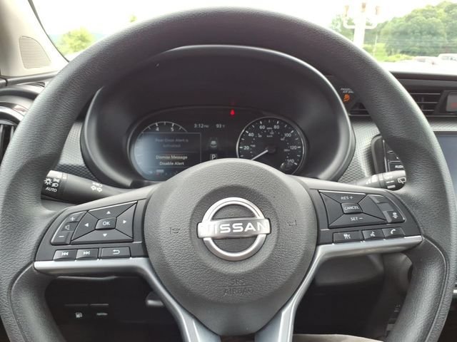 Used 2023 Nissan Kicks SV FWD image 21