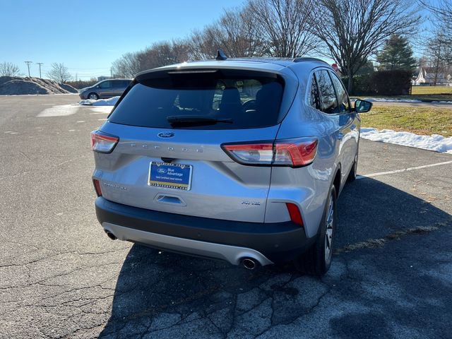 Certified 2022 Ford Escape Titanium image 10