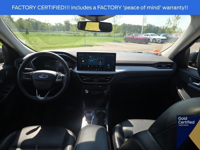 Certified 2025 Ford Escape Platinum AWD/4WD image 25