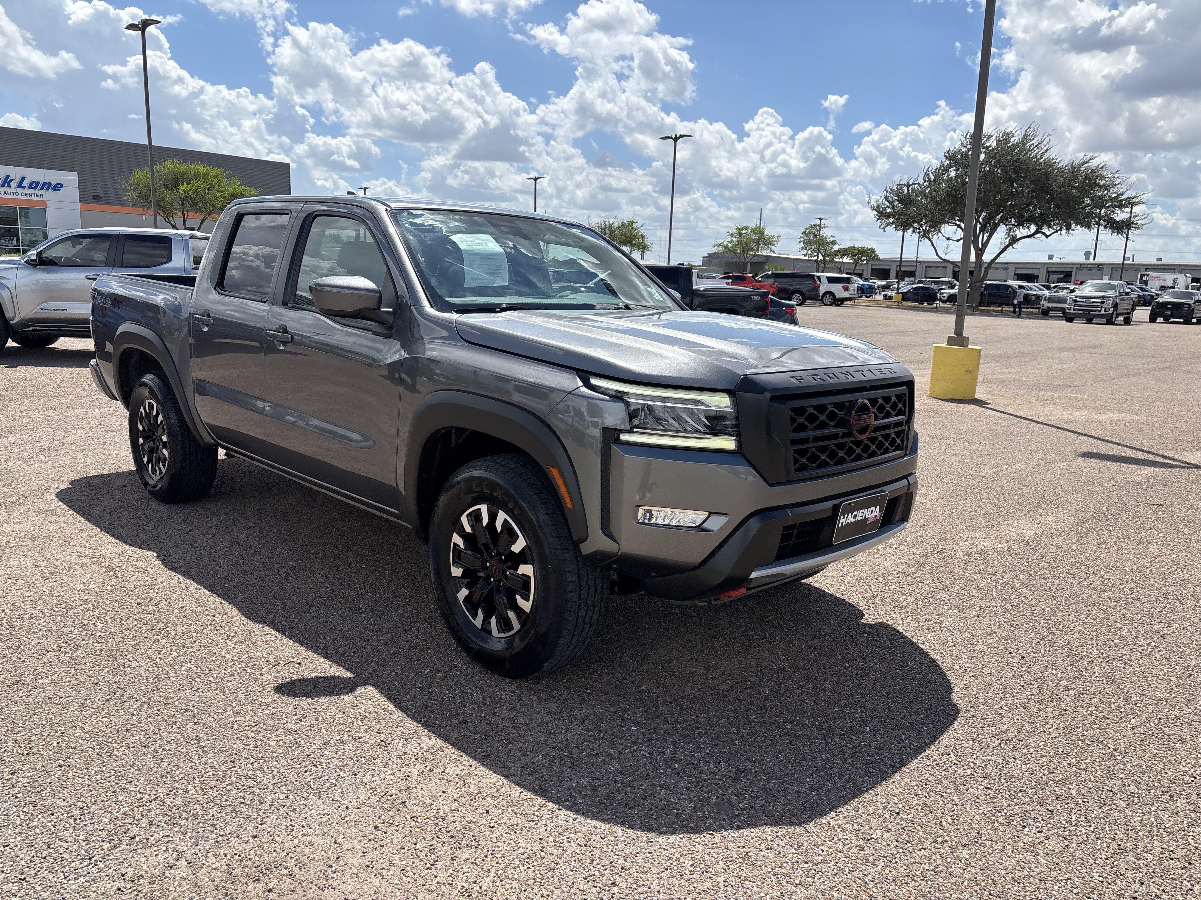 Used 2024 Nissan Frontier PRO-4X AWD/4WD image 5