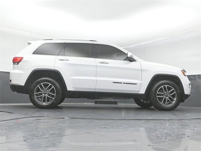 Used 2019 Jeep Grand Cherokee Limited image 17