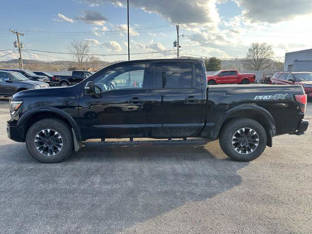 Used 2024 Nissan Titan PRO-4X w/ Pro-4x Convenience Package image 6