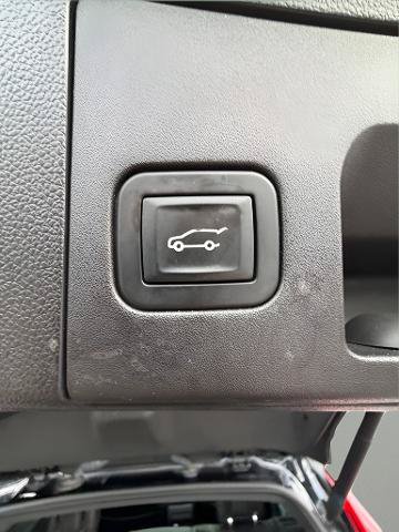 Used 2019 Cadillac XT4 Premium Luxury AWD/4WD image 16