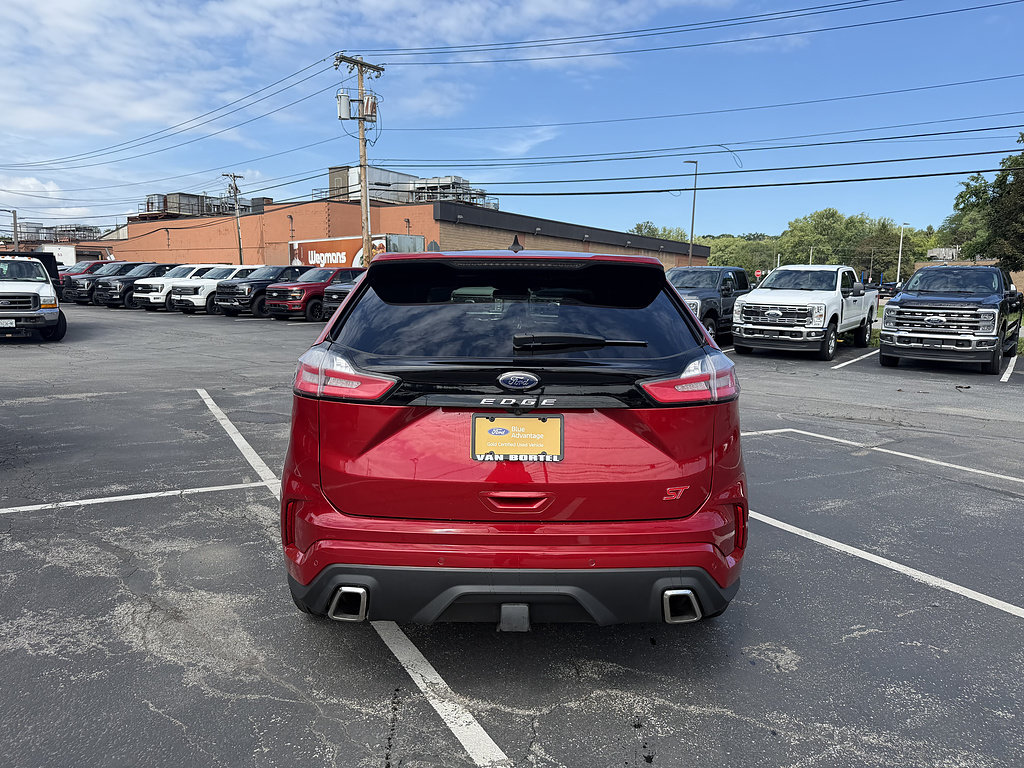 Certified 2024 Ford Edge ST w/ Equipment Group 401A AWD/4WD image 5
