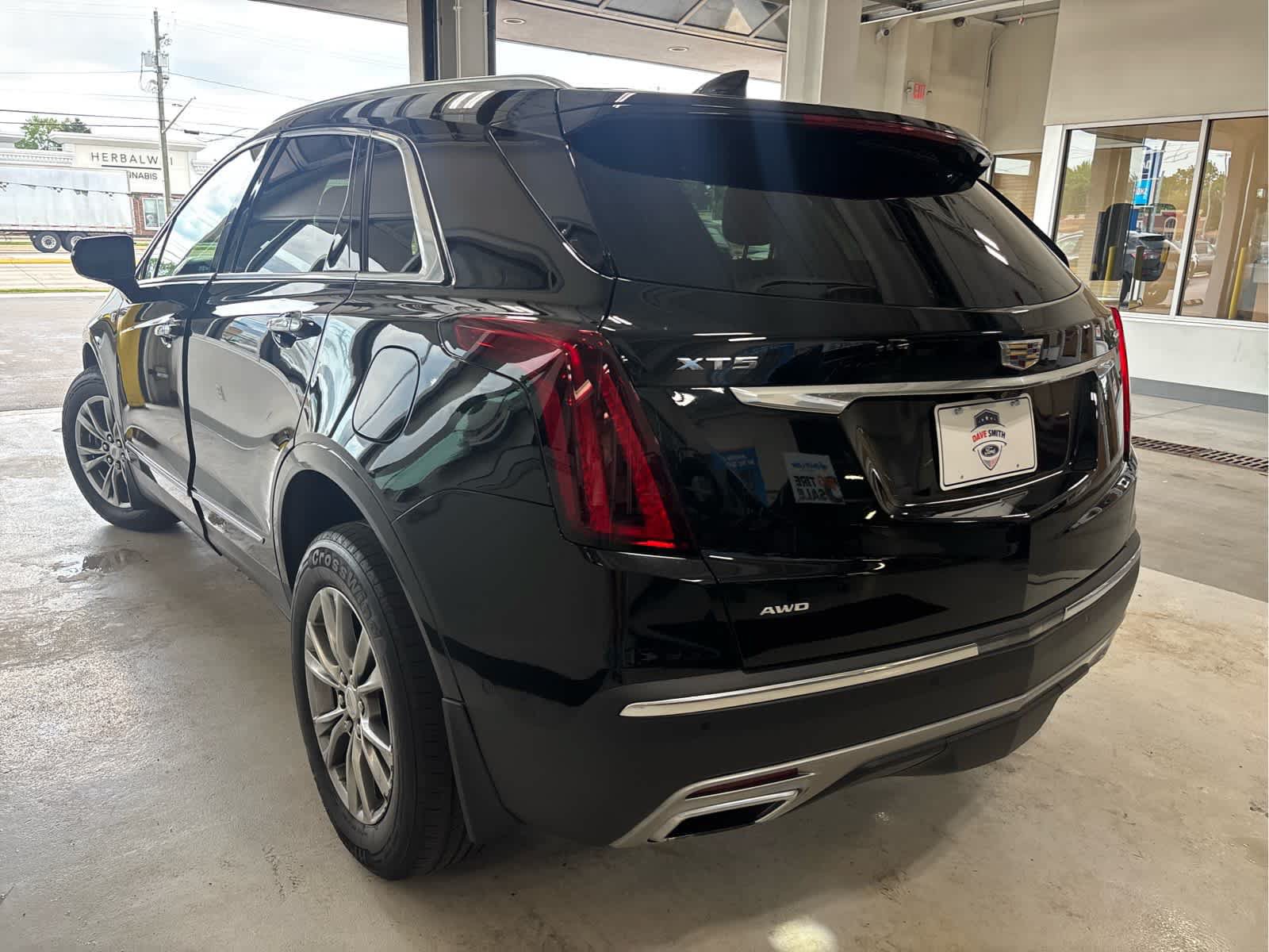 Used 2020 Cadillac XT5 Premium Luxury AWD/4WD image 10