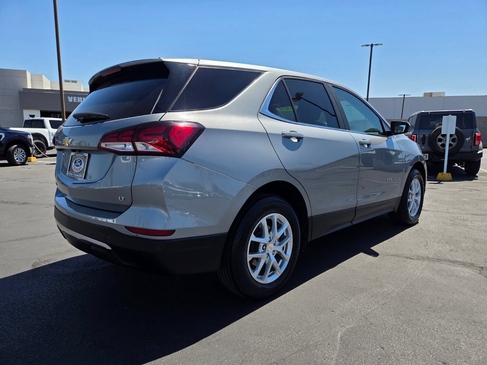 Used 2024 Chevrolet Equinox LT FWD image 6