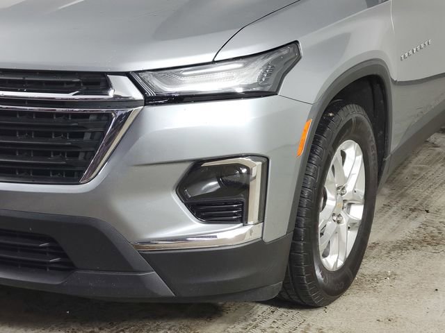 Used 2023 Chevrolet Traverse LS image 9
