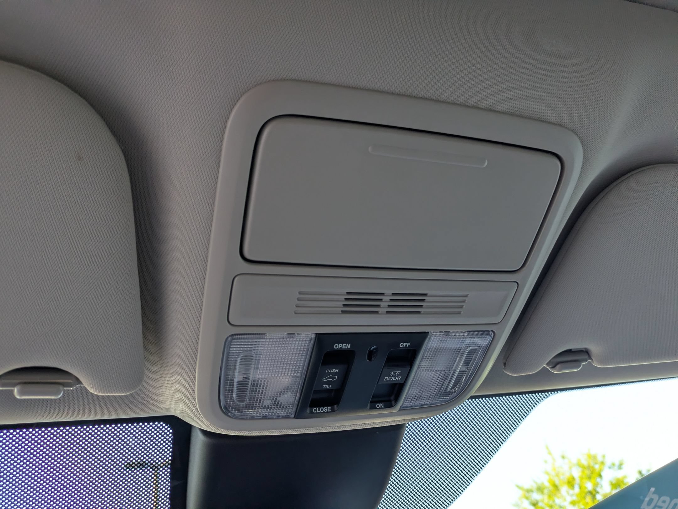 Used 2025 Honda Odyssey Touring image 26