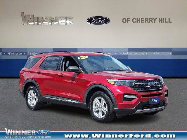 Certified 2022 Ford Explorer XLT w/ Equipment Group 202A image 6