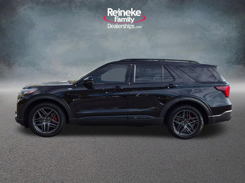 Certified 2025 Ford Explorer ST-Line w/ Premium Package AWD/4WD image 10