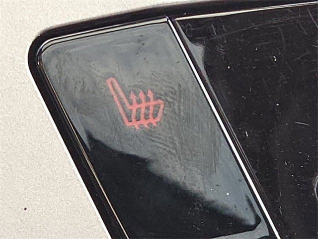 Certified 2021 Ford Explorer XLT w/ Equipment Group 202A image 12