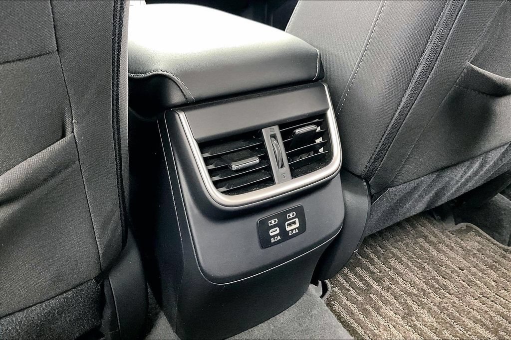 Used 2024 Subaru Outback Premium AWD/4WD image 33