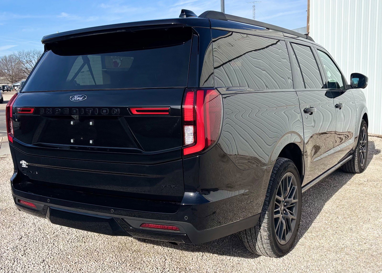 Certified 2025 Ford Expedition Max Platinum w/ Stealth Performance Package AWD/4WD image 3