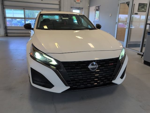 Used 2023 Nissan Altima 2.5 SR AWD/4WD image 37