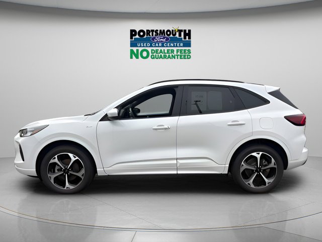 Certified 2024 Ford Escape ST-Line Select w/ Tech Pack #1 AWD/4WD image 2