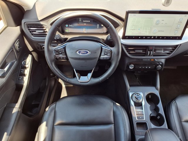 Certified 2023 Ford Escape Platinum AWD/4WD image 6