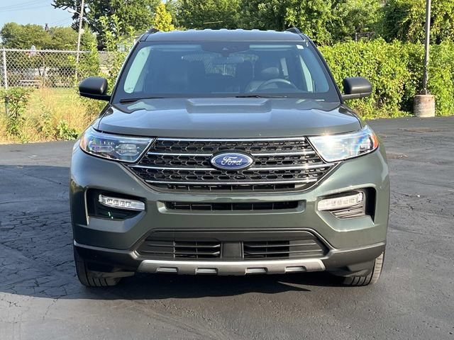 Certified 2023 Ford Explorer XLT w/ Equipment Group 202A AWD/4WD image 8