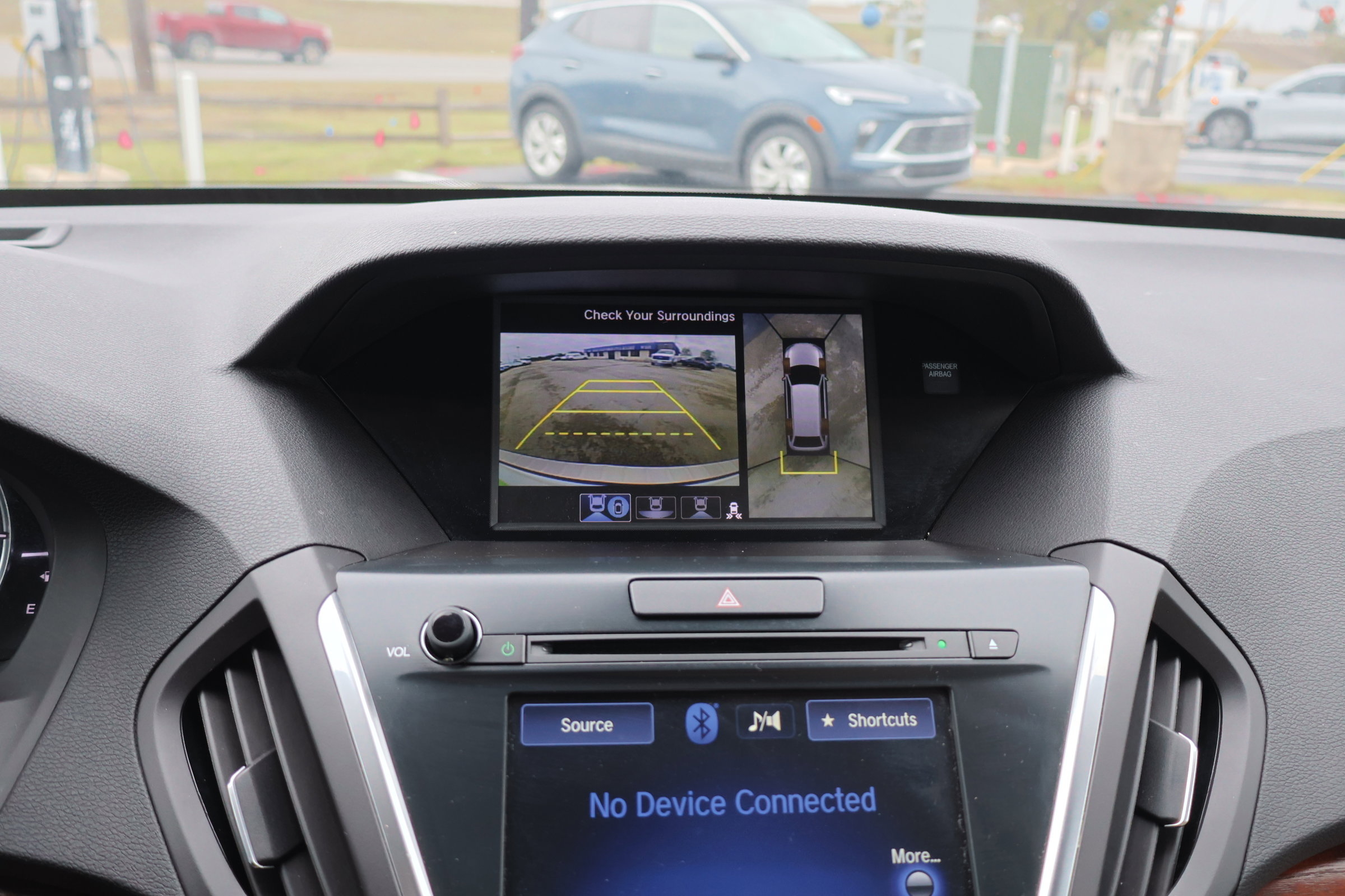 Used 2017 Acura MDX FWD w/ Advance Package image 24