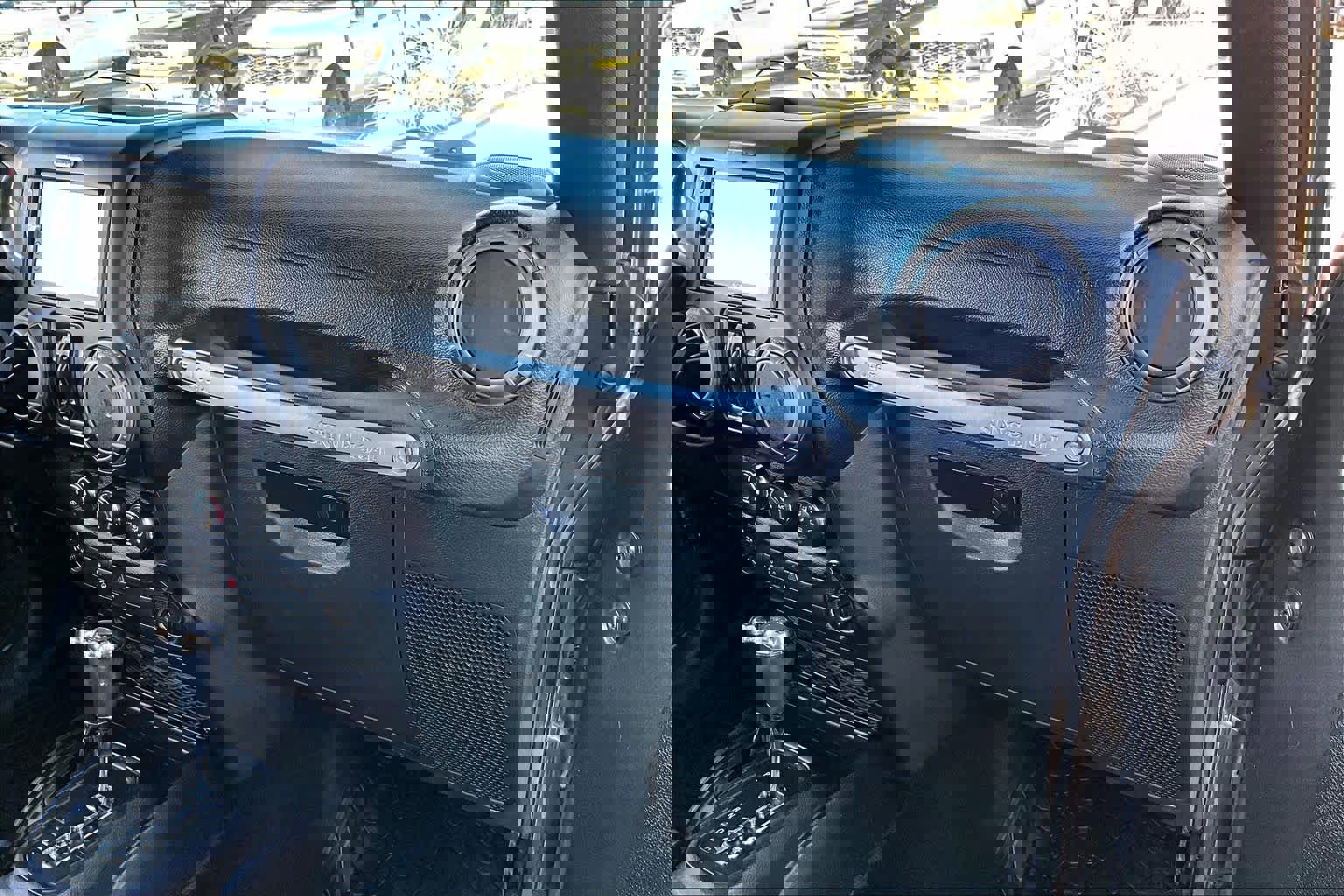 Used 2018 Jeep Wrangler Unlimited Sport S image 18