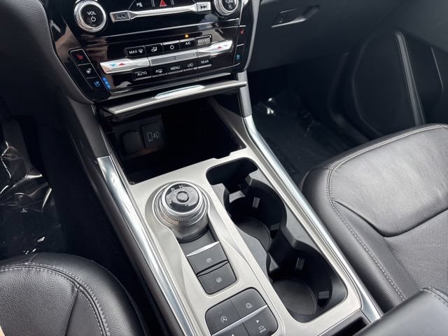 Certified 2024 Ford Explorer Limited RWD image 27