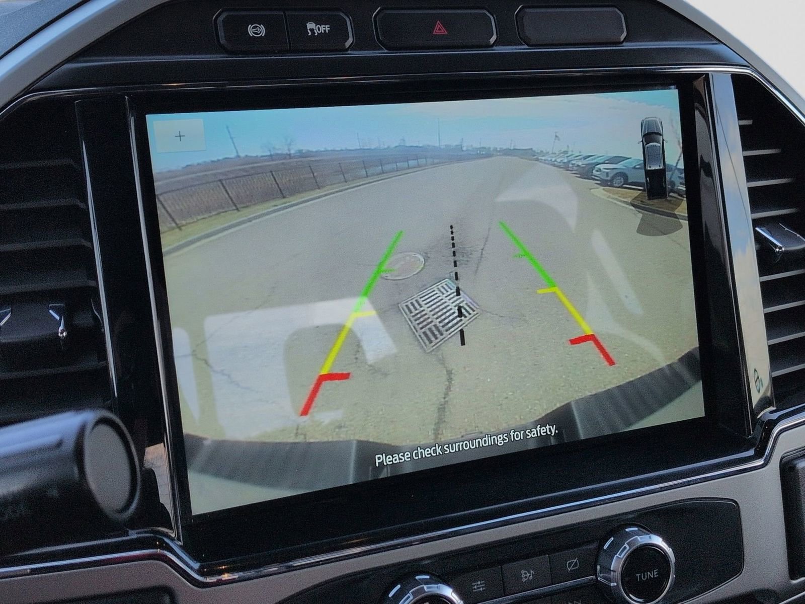 Certified 2022 Ford F250 Lariat w/ Black Appearance Package image 35