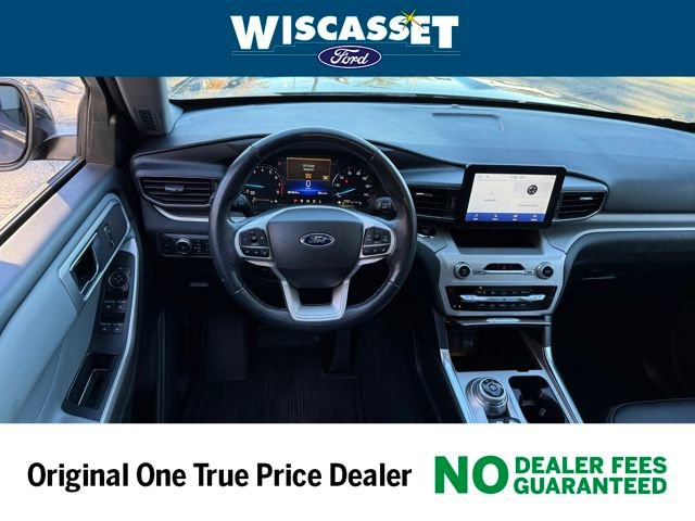 Certified 2022 Ford Explorer XLT w/ Equipment Group 202A image 7