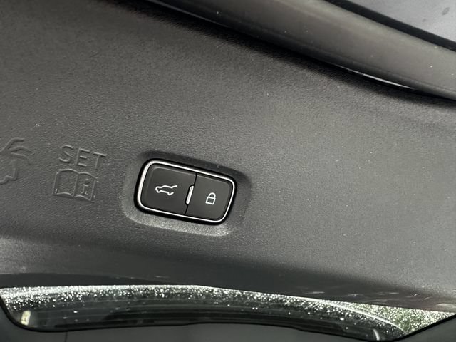 Certified 2025 Ford Expedition Platinum w/ Driver's Package AWD/4WD image 48