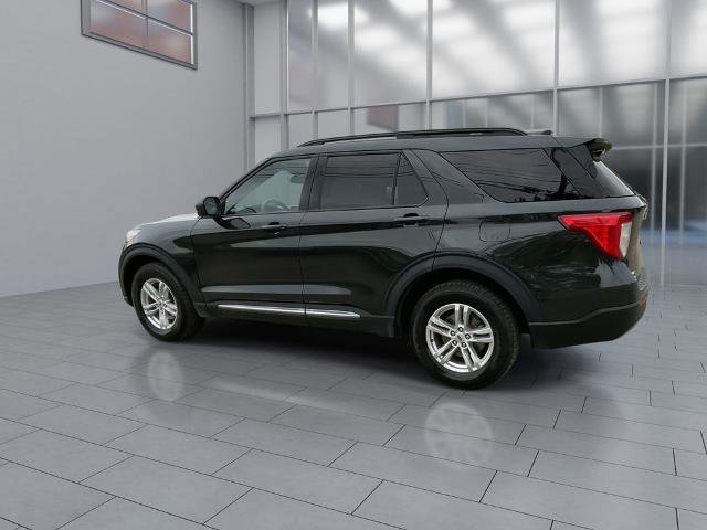 Certified 2022 Ford Explorer XLT w/ Equipment Group 202A AWD/4WD image 4