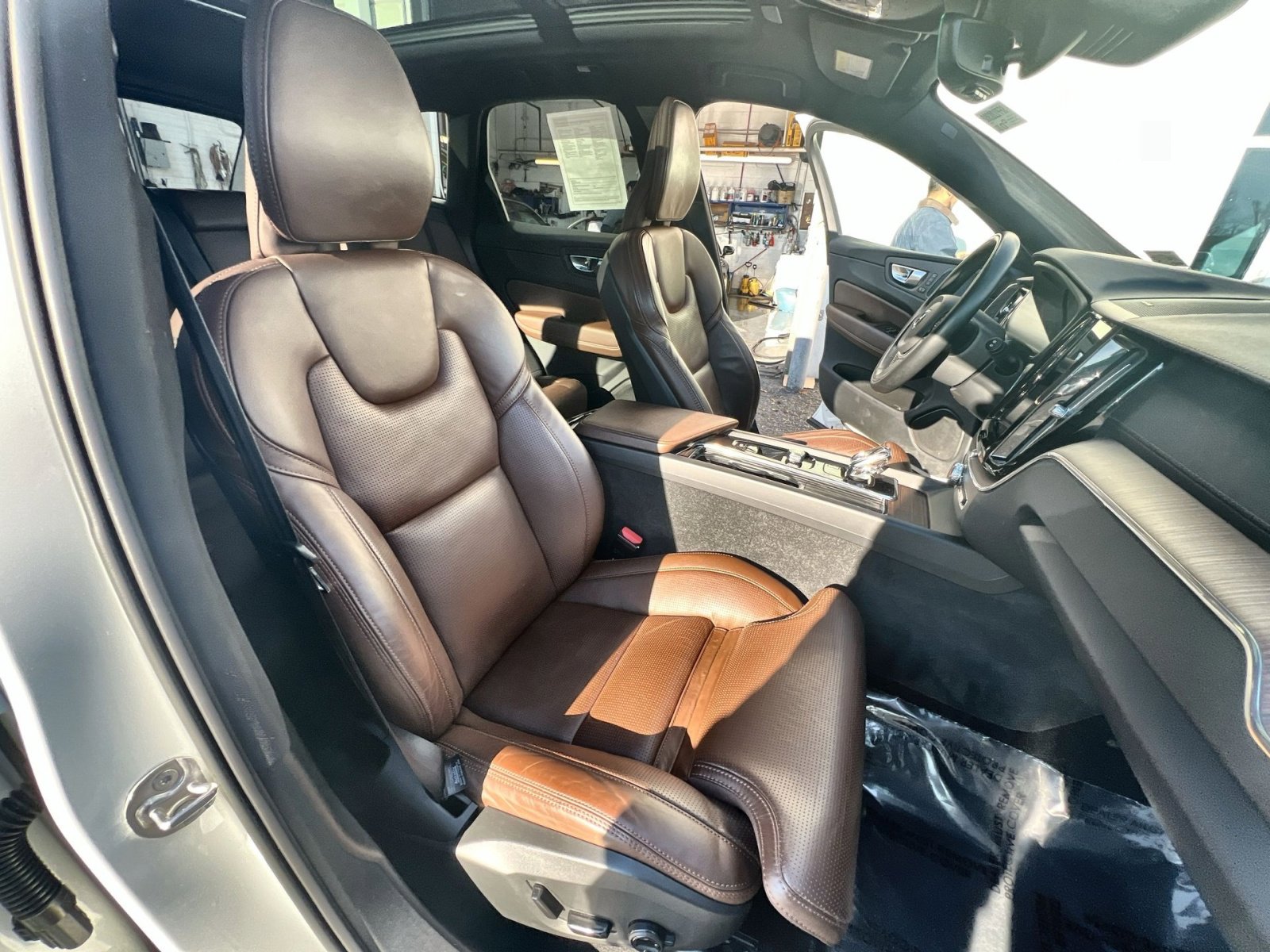 Used 2022 Volvo XC60 B5 Inscription w/ Climate Package image 26